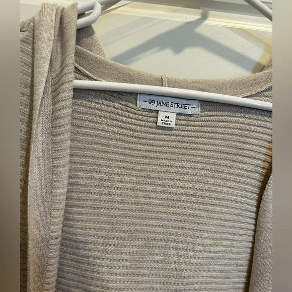 99 Jane St Hooded Open Cardigan with Split Hem & Ribbing Size Medium - Picture 3 of 6
